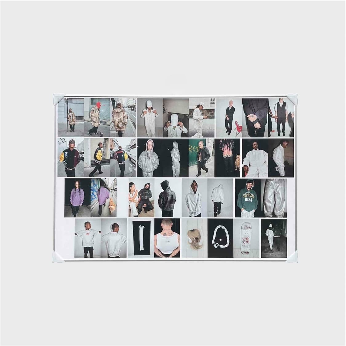 Supreme 슈프림 포스터 정품 (액자포함) 마르지엘라 MM6 상품이미지1