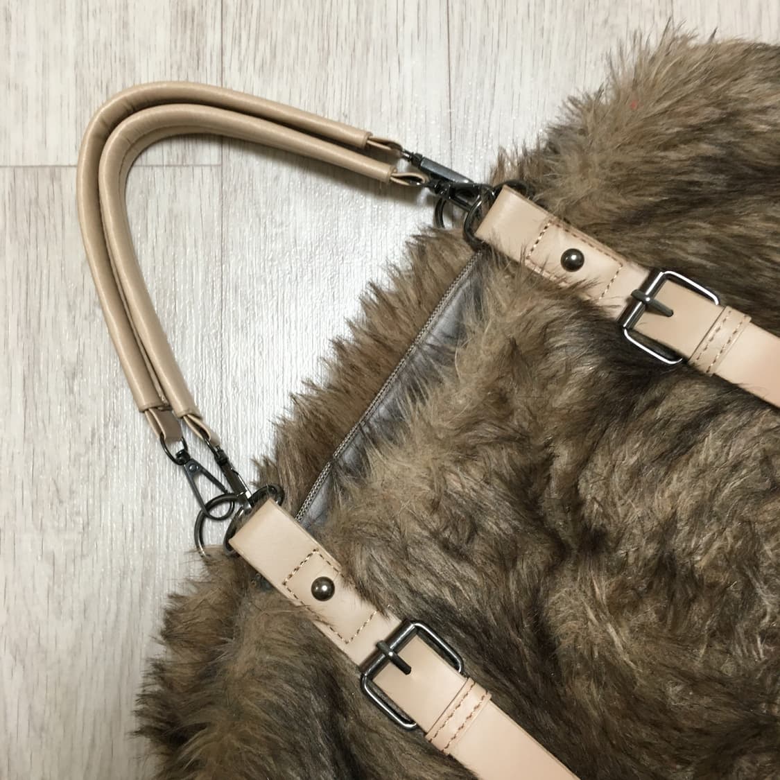 갸루 y2k 퍼 숄더백 상품이미지3