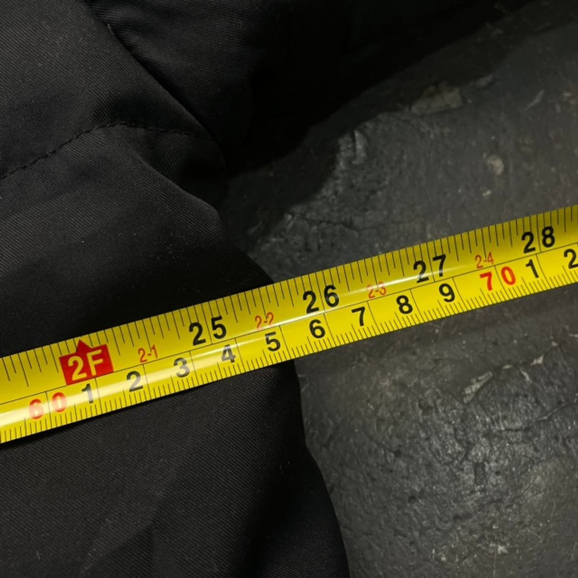 100 발렌시아가 푸퍼 패딩  상품이미지7