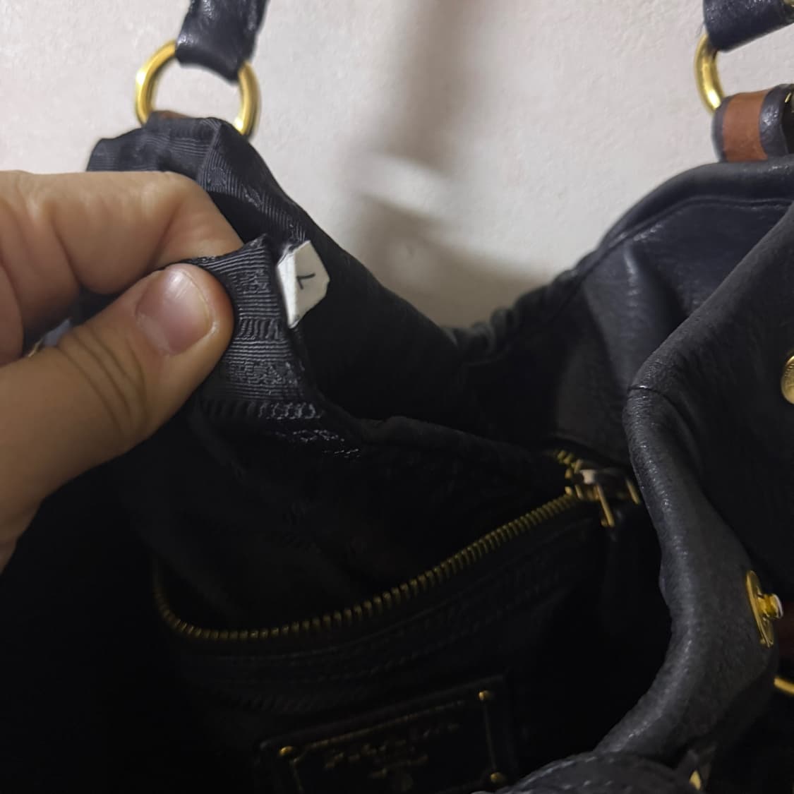 프라다 카프스킨 여성 토트&숄더백 상품이미지10