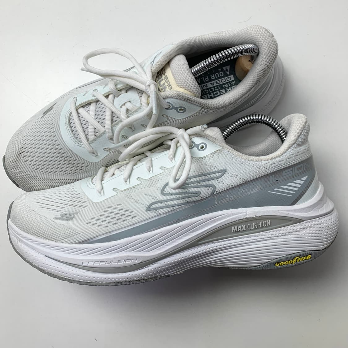 [240/정품] 스케쳐스 맥스쿠션 프로펄션 여성 운동화 신발
 상품이미지1