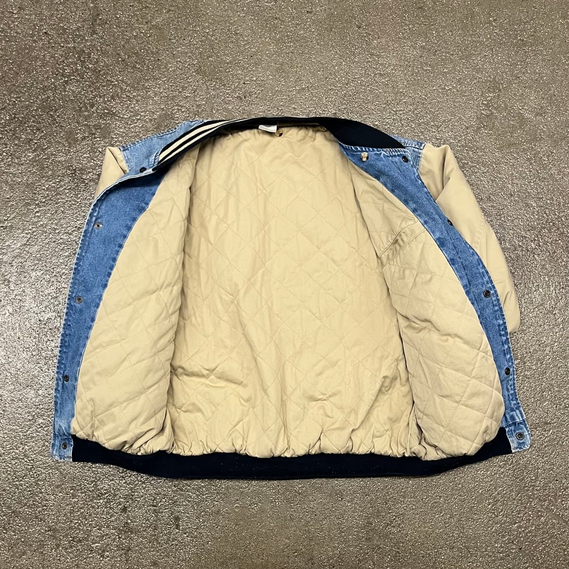 90s 미키마우스 데님 바시티 (105-110) 상품이미지6