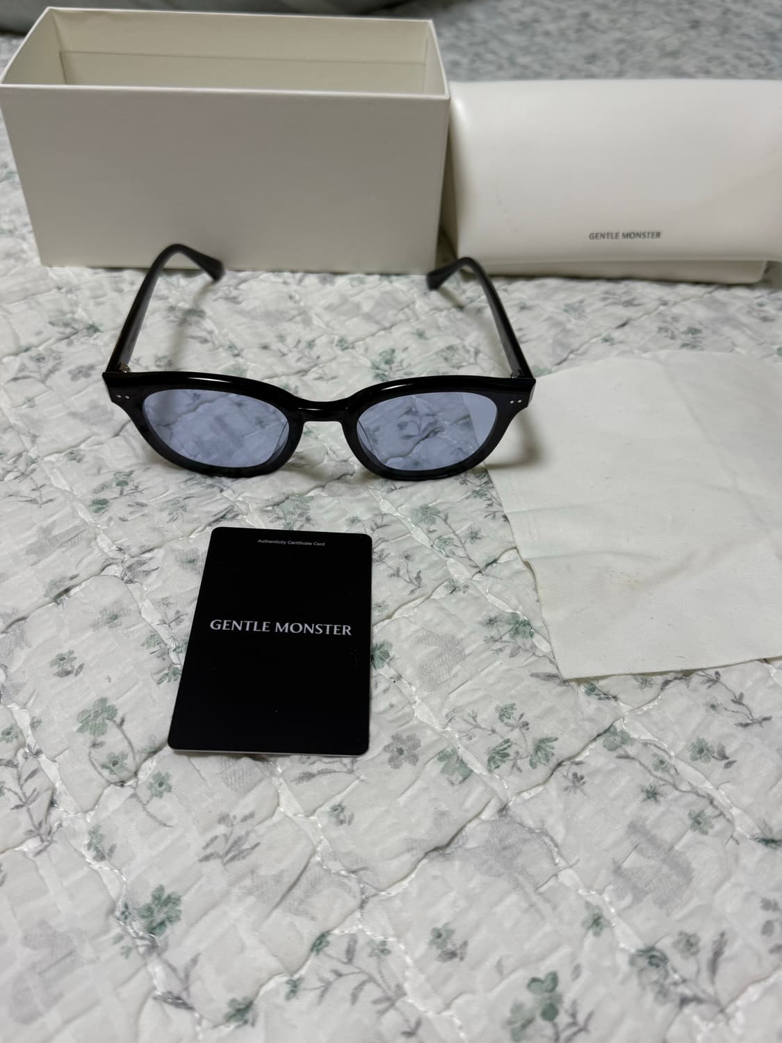 젠틀몬스터 jade-01 블루 상품이미지1