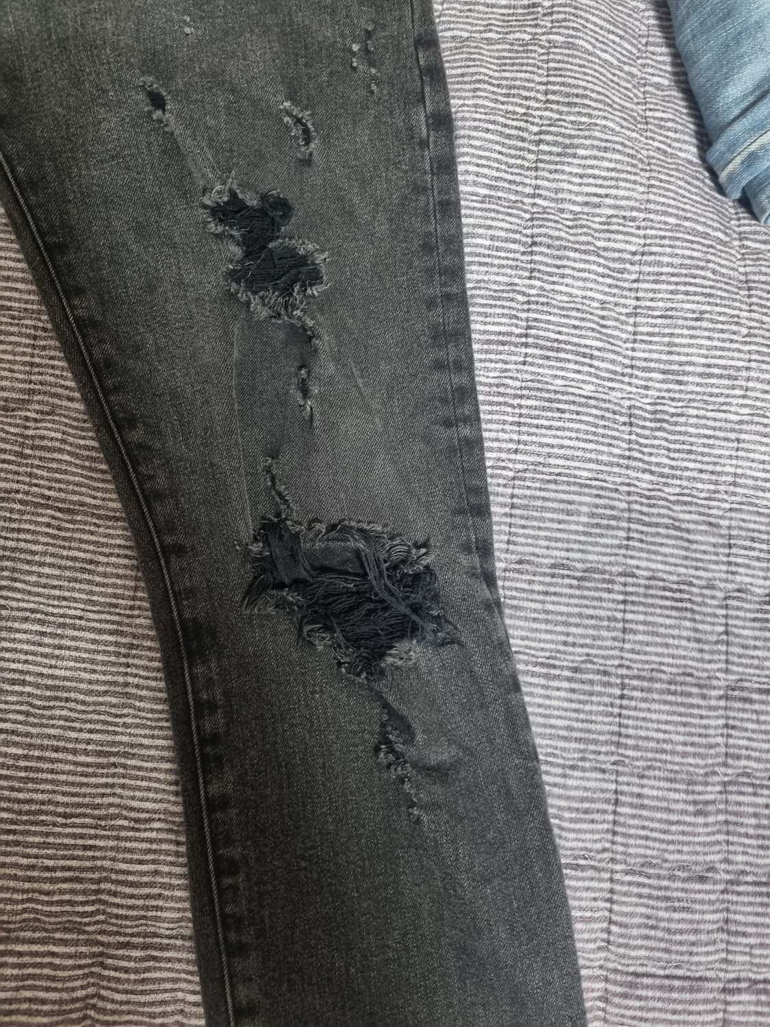 발망 디스트레스드  데님팬츠 상품이미지3