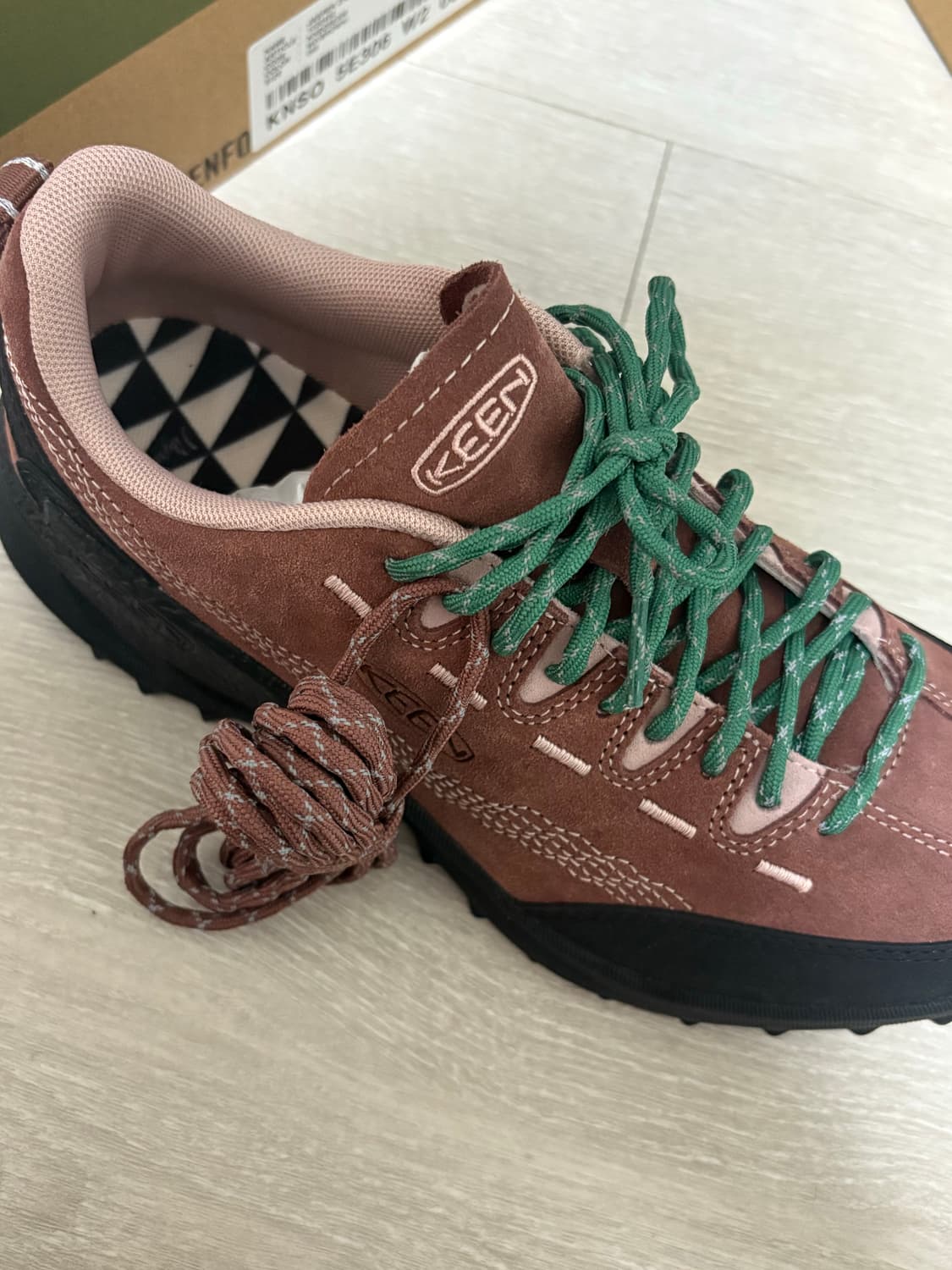 KEEN  [재스퍼 자이오닉] 브라운 255 상품이미지2