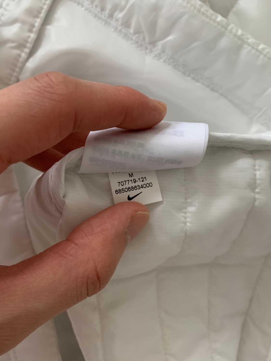 나이키 00년대 올드스쿨 은색 스우시 화이트 경량패딩 상품이미지9