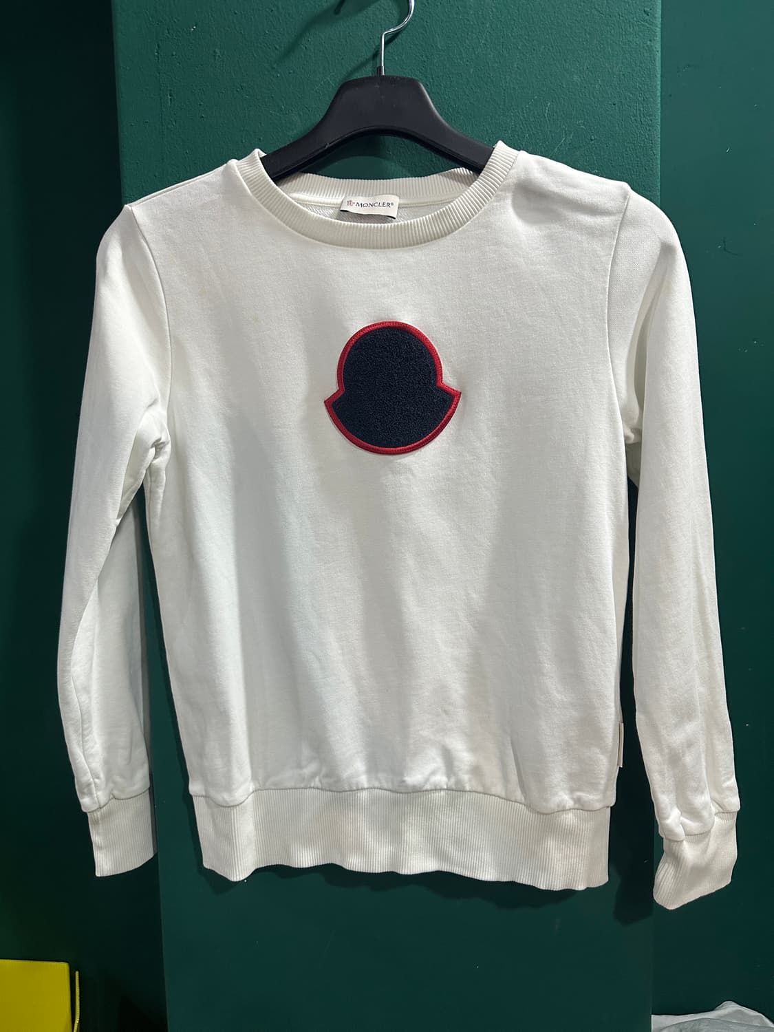 몽클레어 주니어 맨투맨 상품이미지1