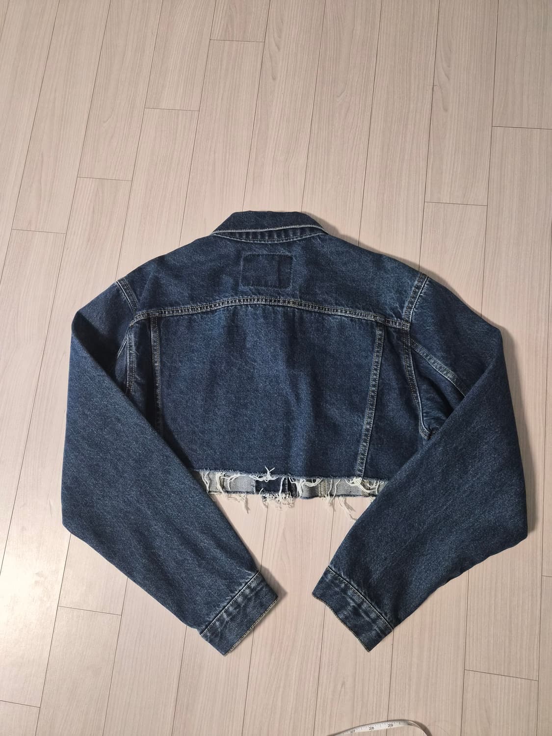 THE LIMITED 크롭 데님 자켓  상품이미지4