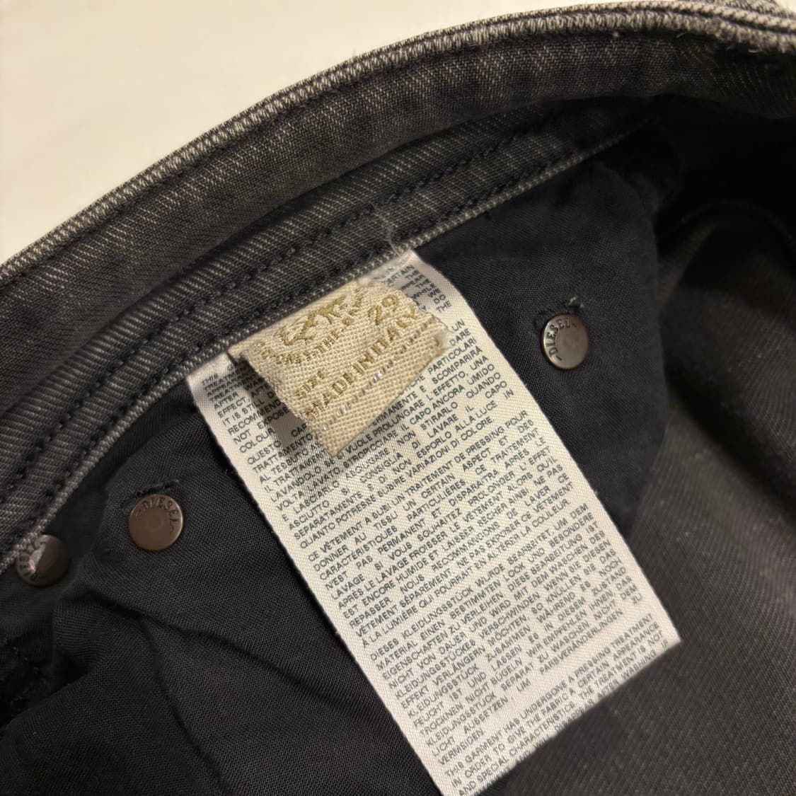 [29] 디젤 DNA 데미지 워싱 청바지 데님팬츠 그레이 C324 상품이미지7