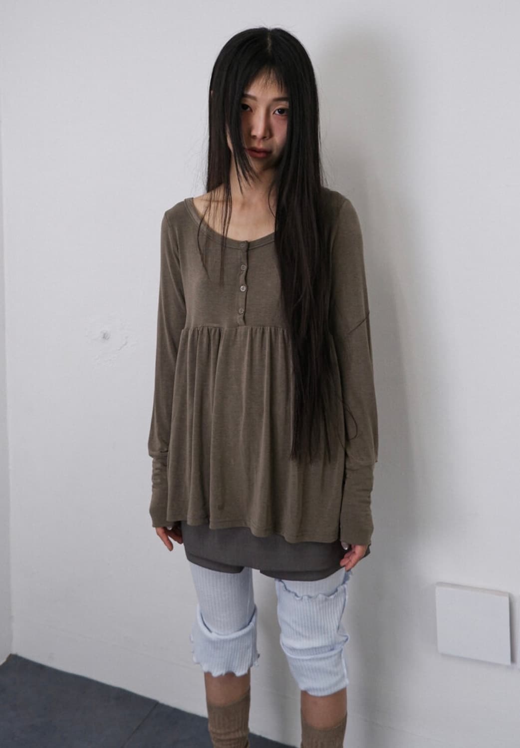 비삼샵 비센사이 버튼 발렛 슬리브 + 듄 후드 니트 상품이미지8