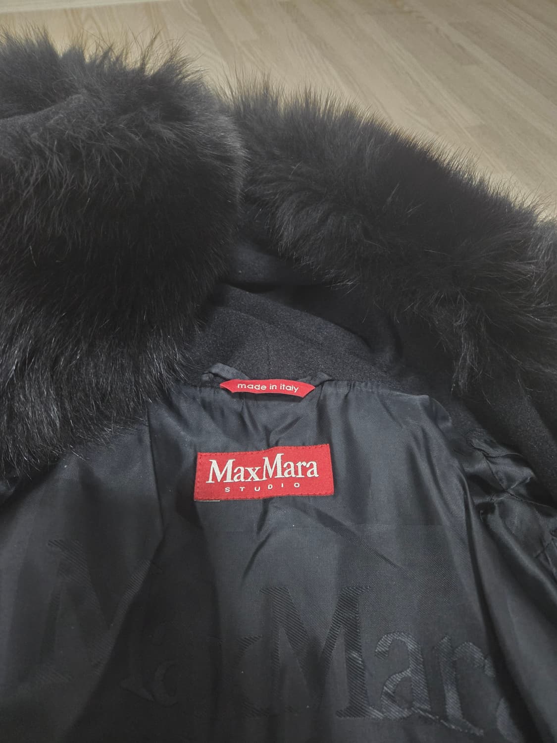 막스마라 스튜디오 블랙 폭스퍼 코트 상품이미지1