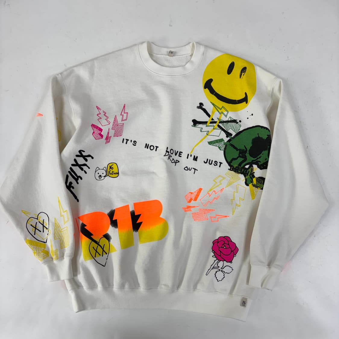 R13 그래피티 맨투맨 상품이미지1