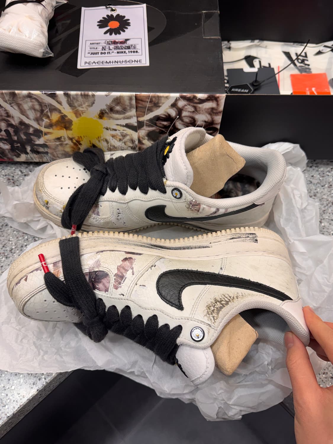 나이키 x 피스마이너스원 에어포스1 로우 파라노이즈 2.0 상품이미지3