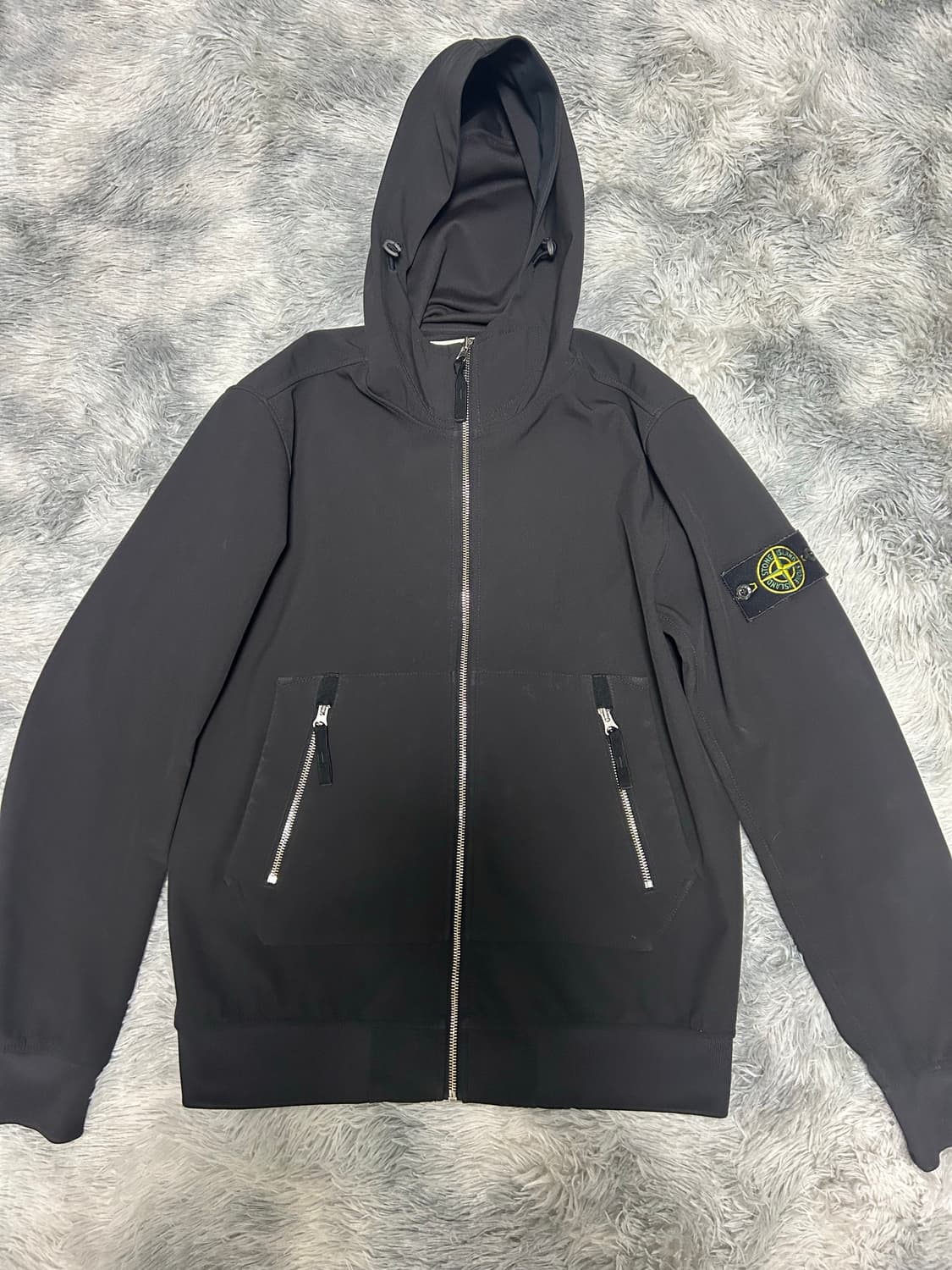 21ss 스톤아일랜드 소프트쉘 M 블랙 상품이미지2