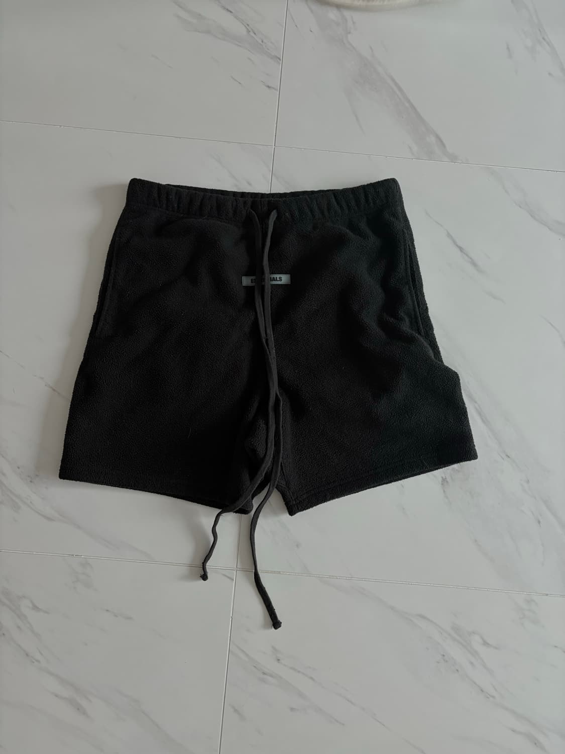 Essentials fleece shorts 상품이미지1