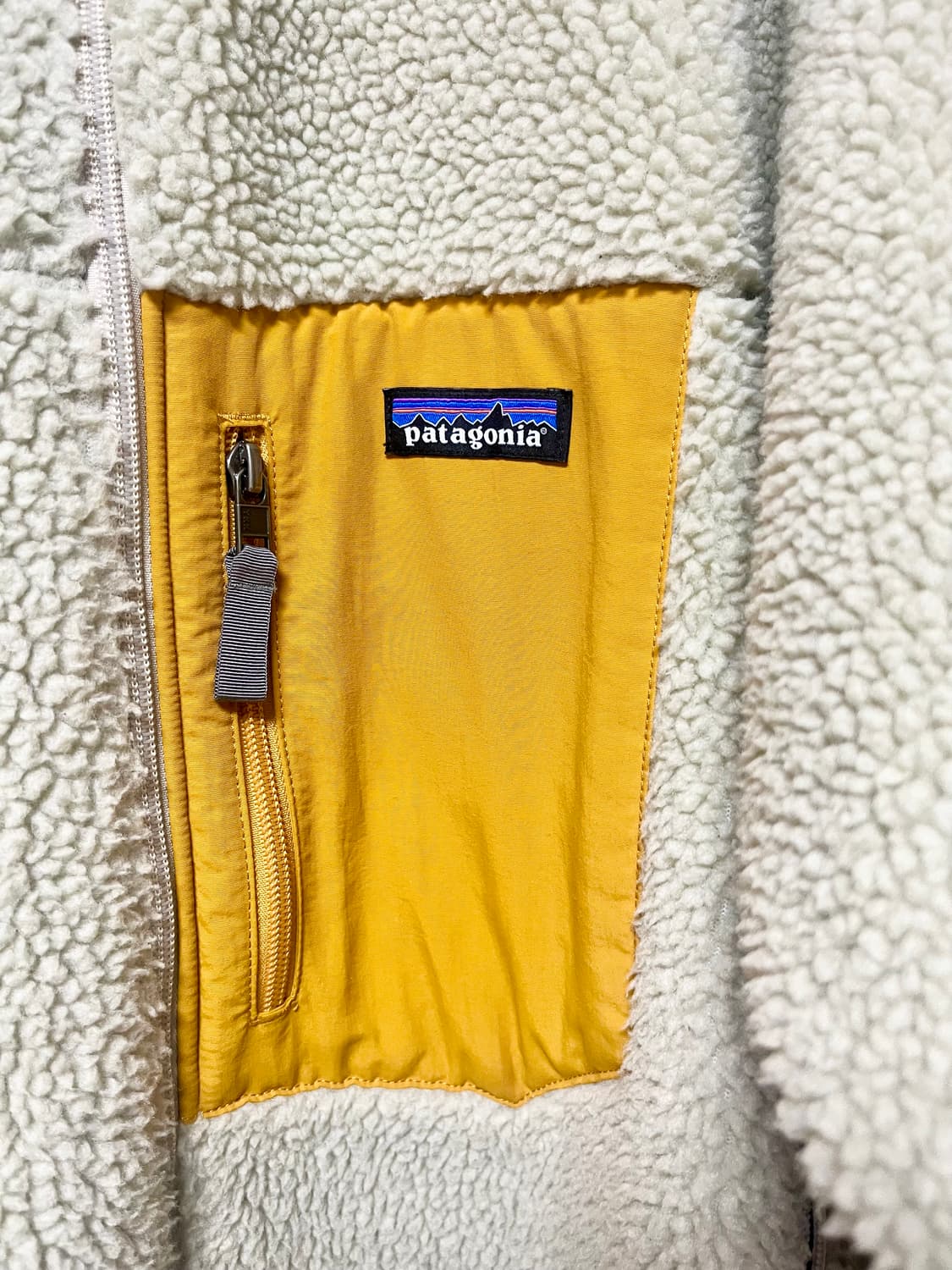 파타고니아 펠리컨  골드 레트로x 상품이미지1