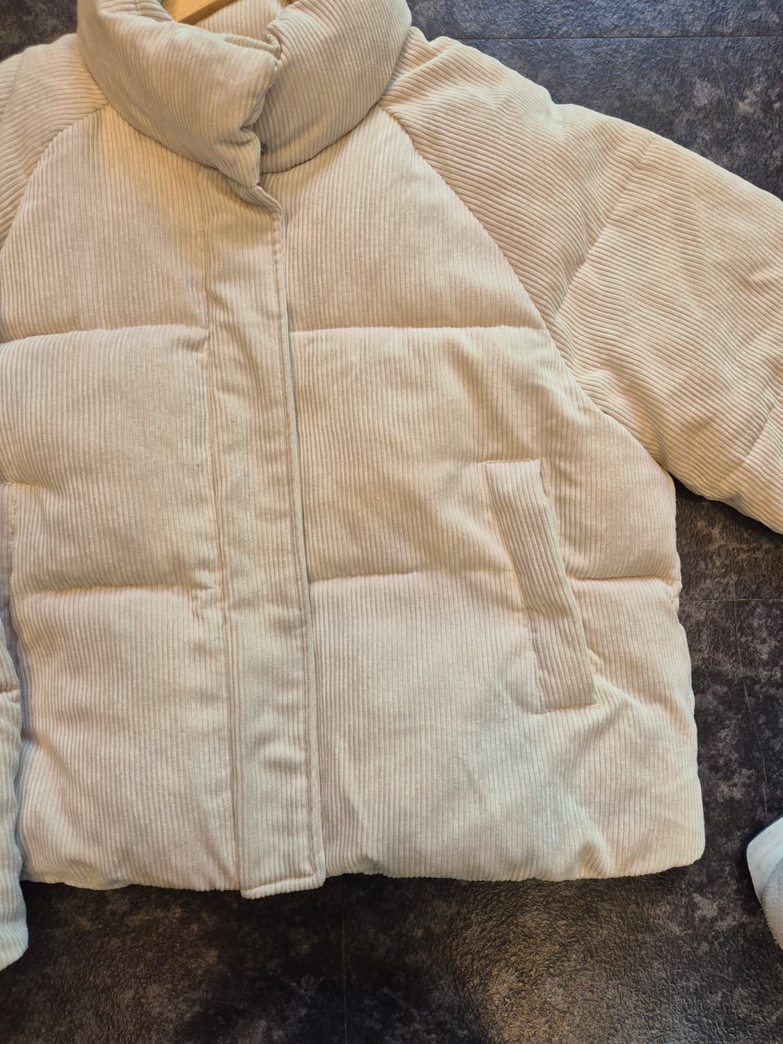 스파오 코듀로이 패딩 아이보리 L 상품이미지3