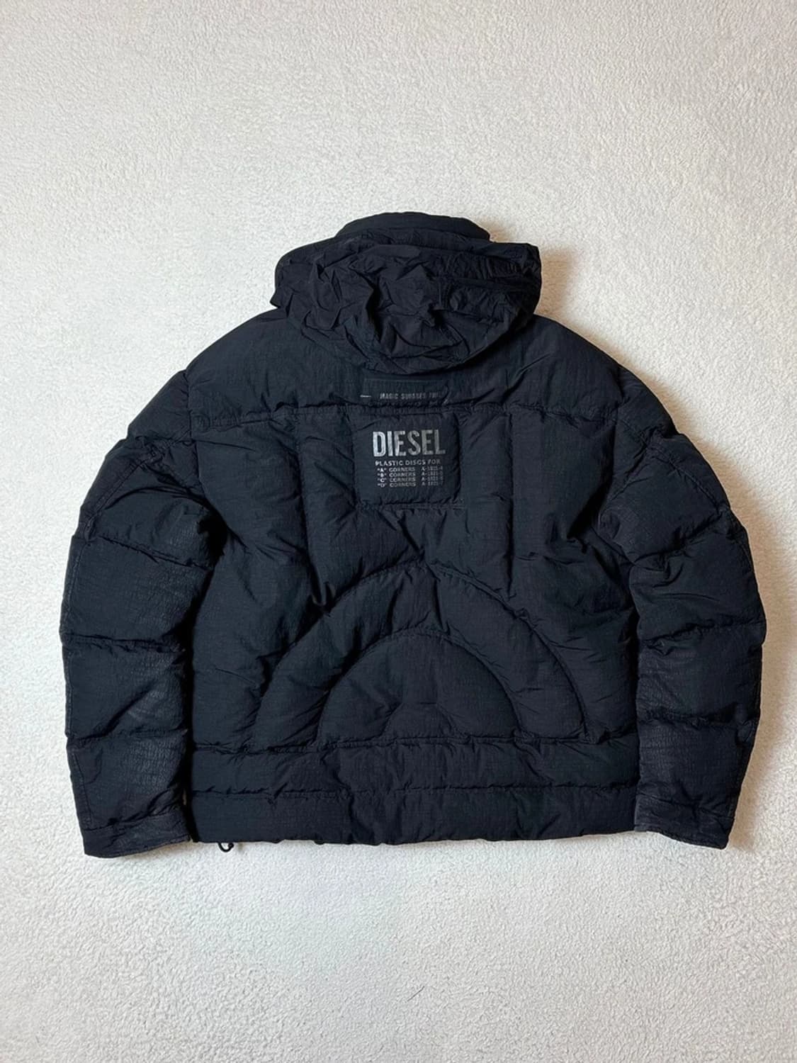디젤 피그먼트 테크니컬 푸퍼 후디 패딩 PN6649 상품이미지5