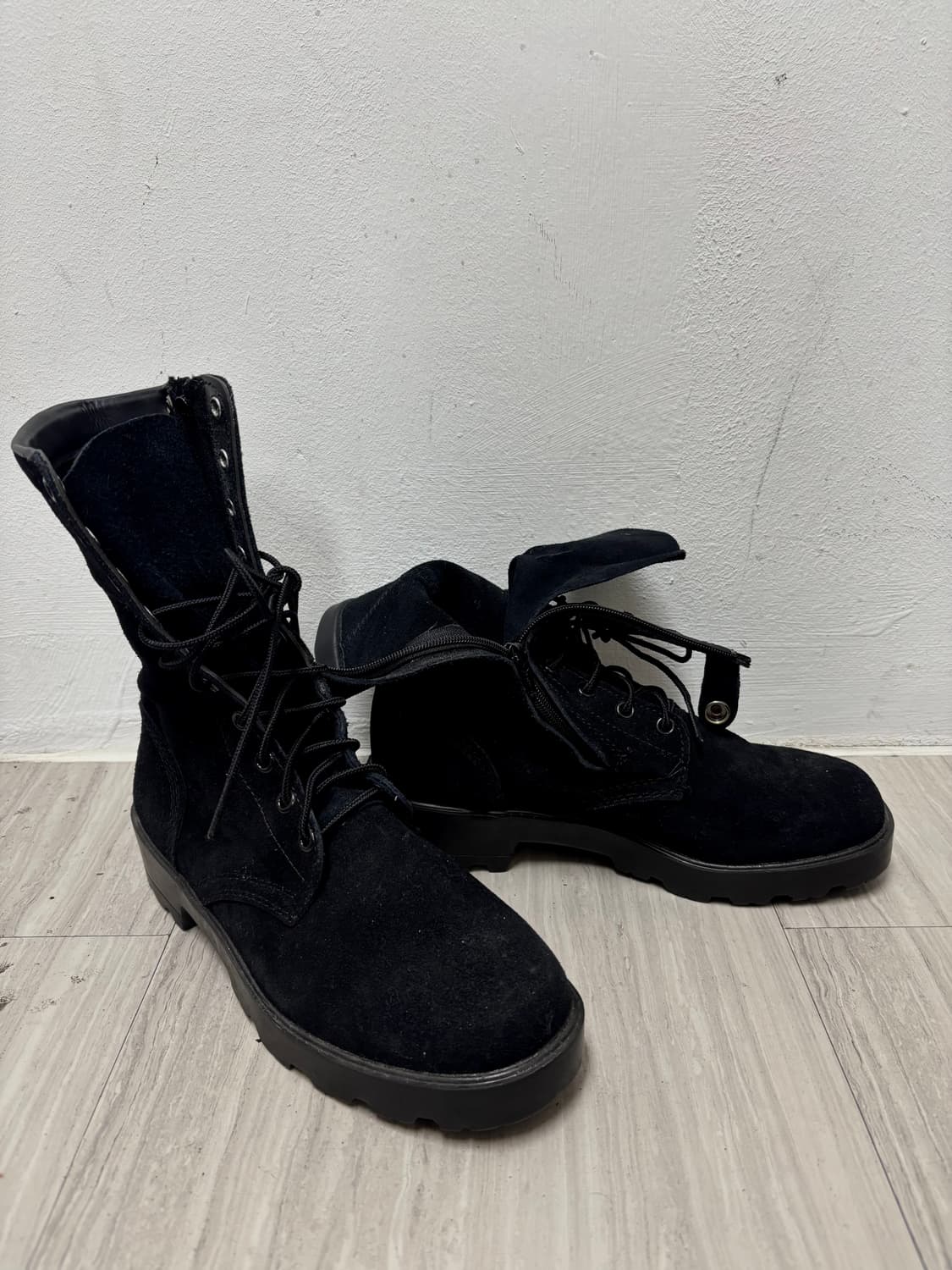 [RockChic] Side Zip Detail Boots 상품이미지2