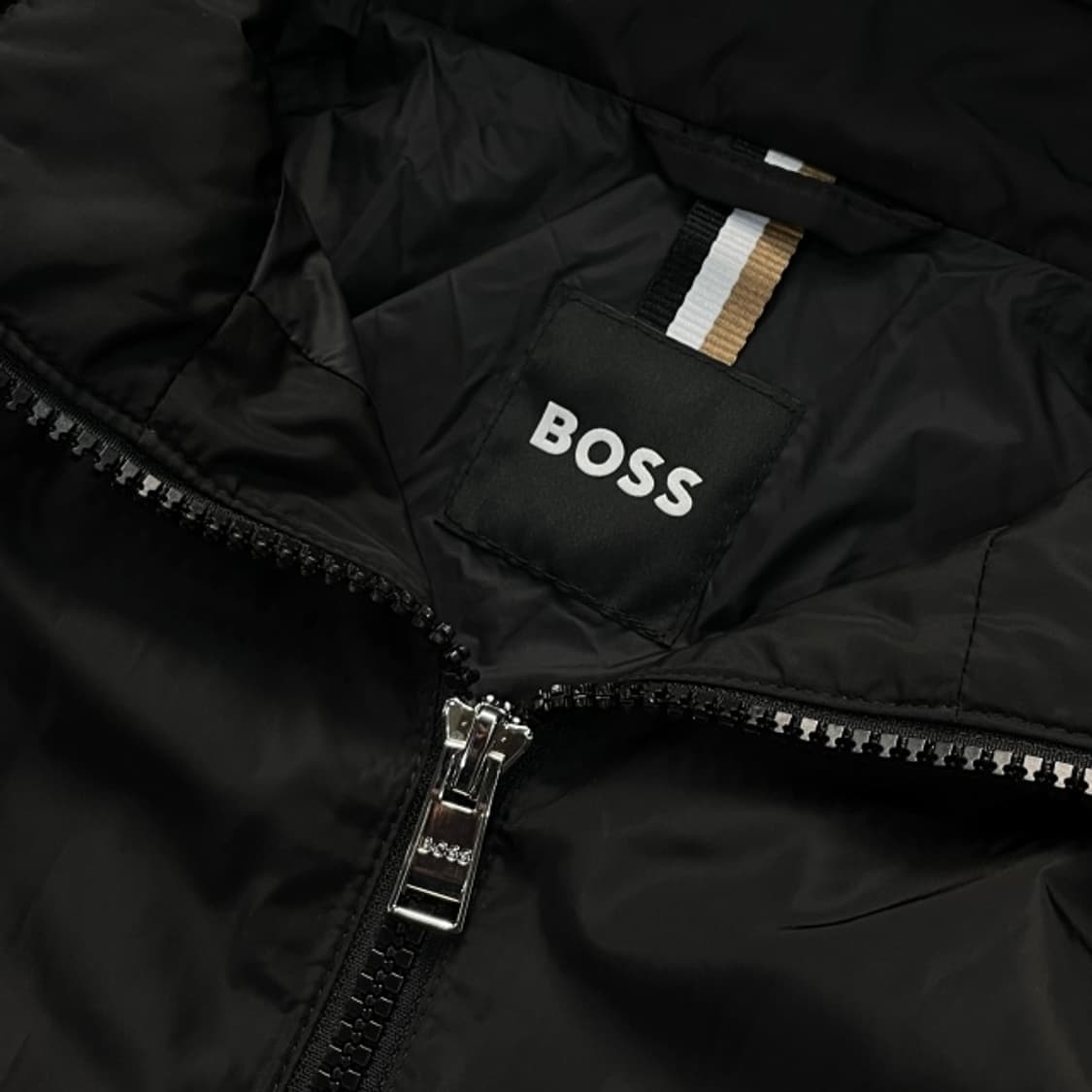 105 휴고보스 바람막이  상품이미지4