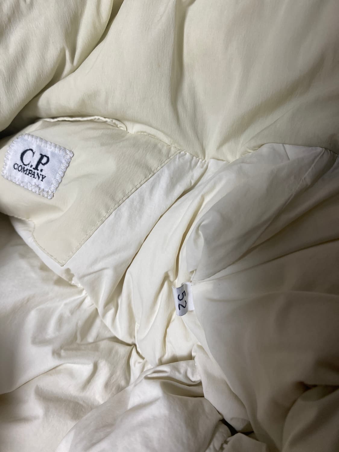 [정품] 새상품급 cp컴퍼니 nycra 패딩 자켓 상품이미지8