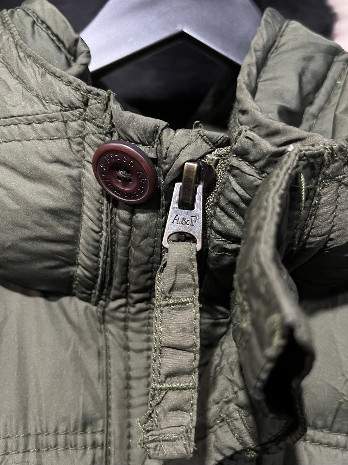 아베크롬비 패딩 카키 L 상품이미지6