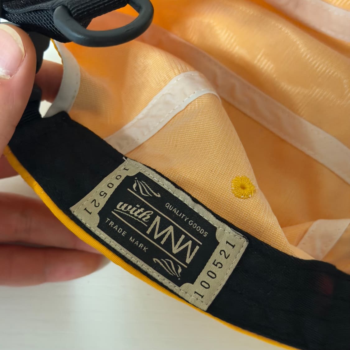 with MNW dhl 패러디 캠프캡 상품이미지5