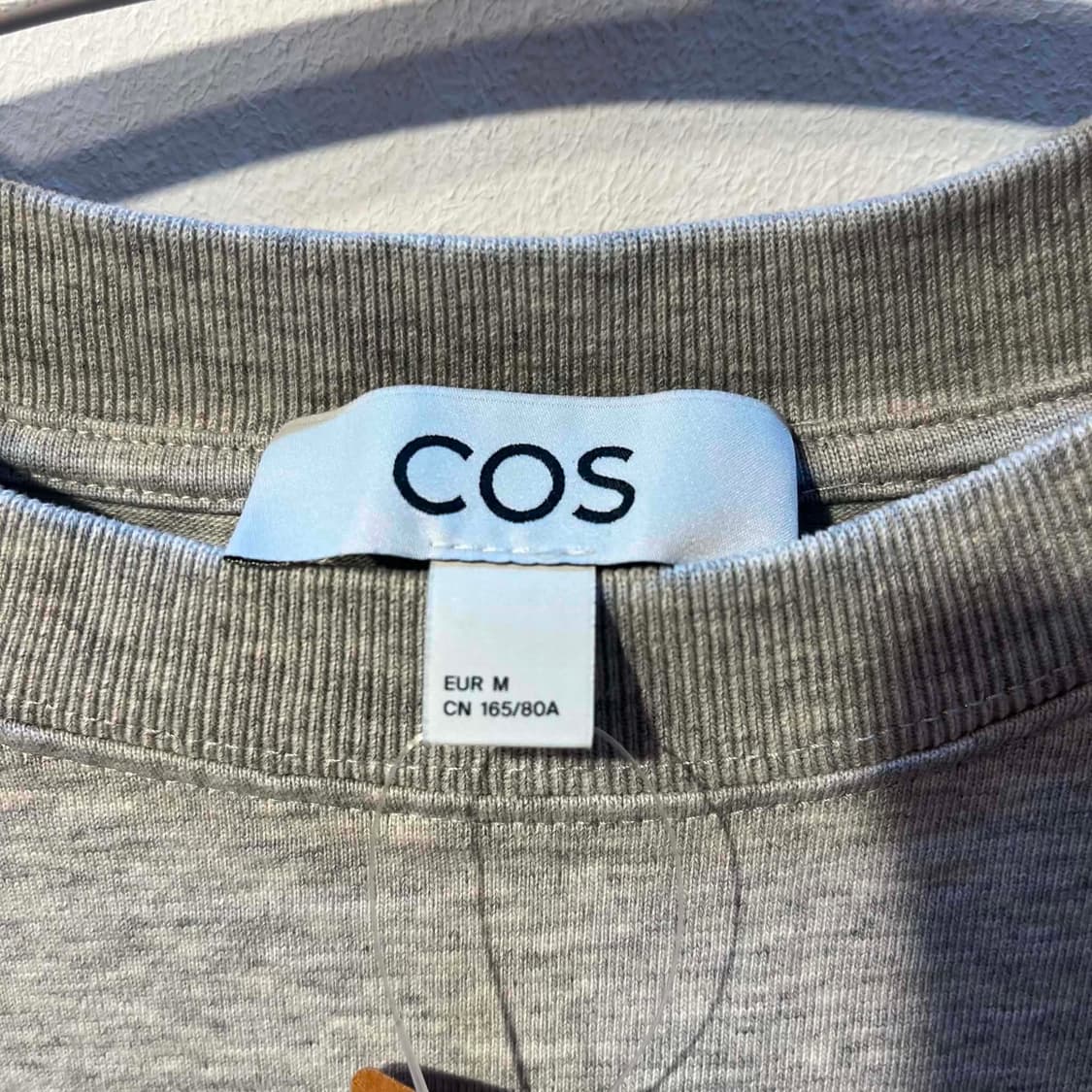 [M] Cos 코스 그레이 반팔 티셔츠 상품이미지4