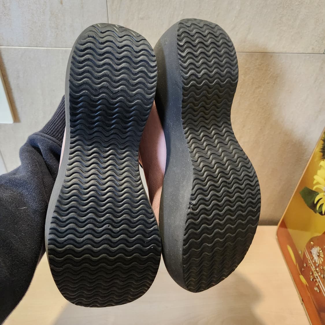 “7cm 통굽 핑크러버💕 MARYAM 유니크 스웨이드 슈즈”
230 상품이미지7