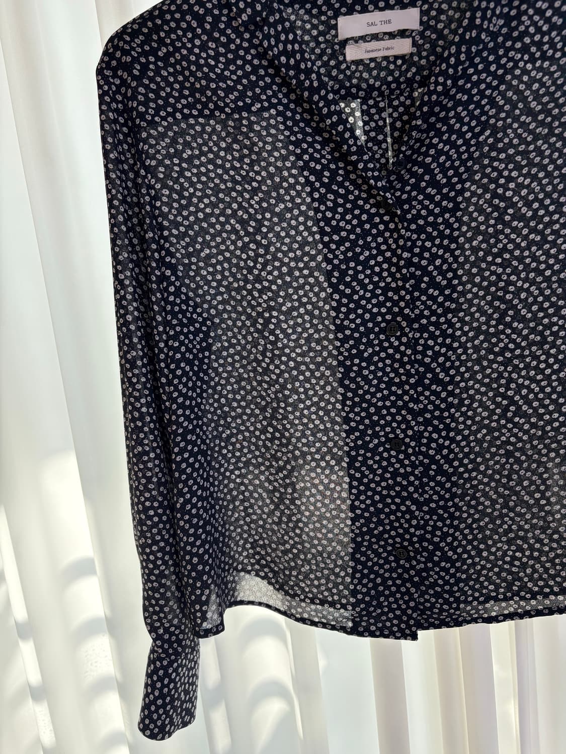 sal the 플로랄 프린트블라우스 - 다크네이비 상품이미지6