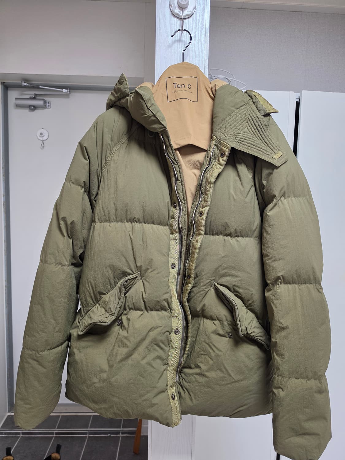 Ten-C (텐씨) Arctic Padding 아틱 패딩 올리브 상품이미지1