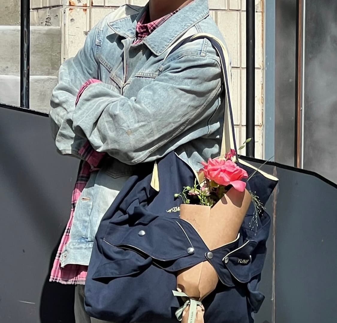 ggott Bouquet Bag 꽃 자수 토트백 네이비 상품이미지3