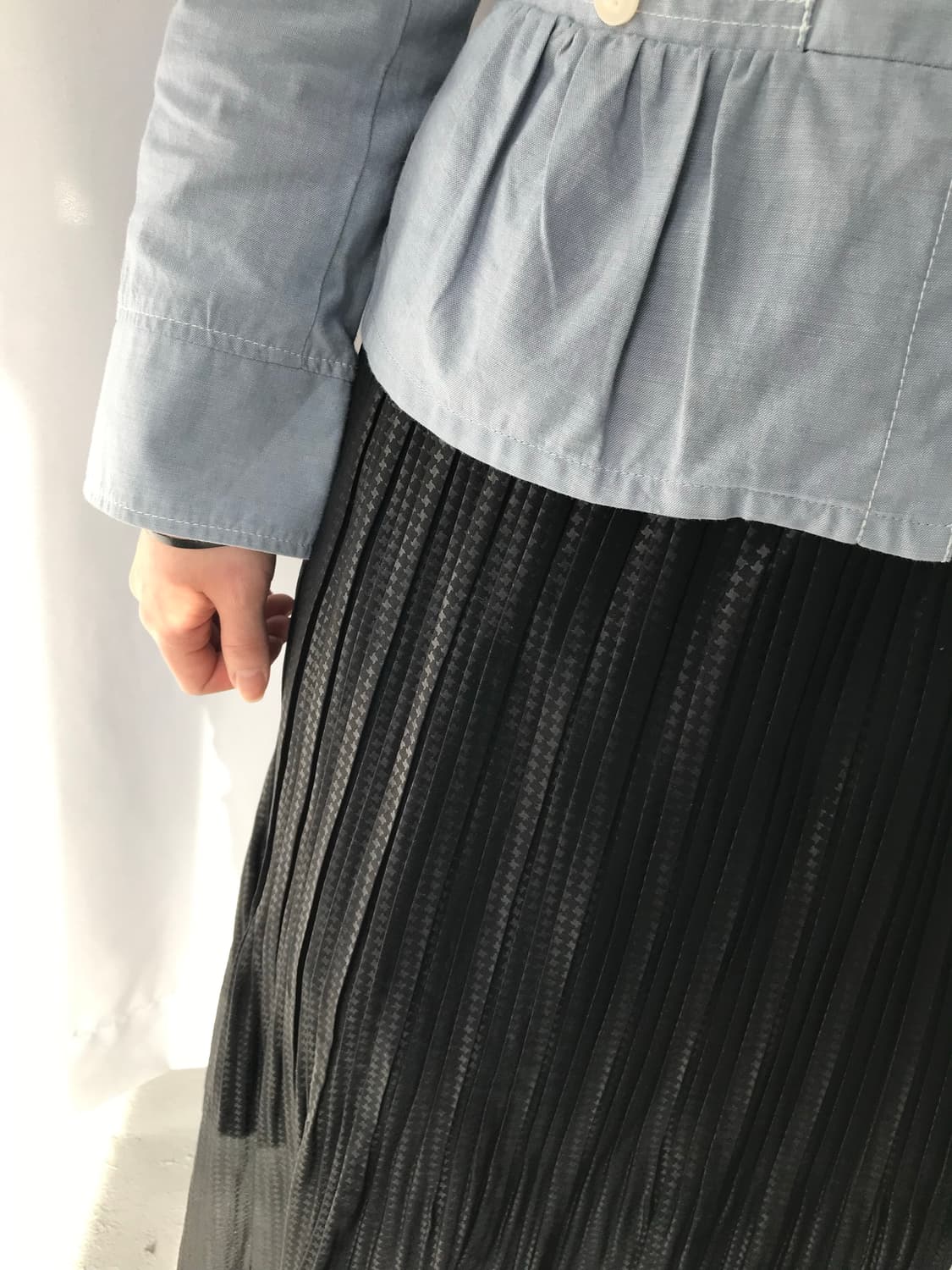 텍스쳐 플리츠 미디 스커트  상품이미지2