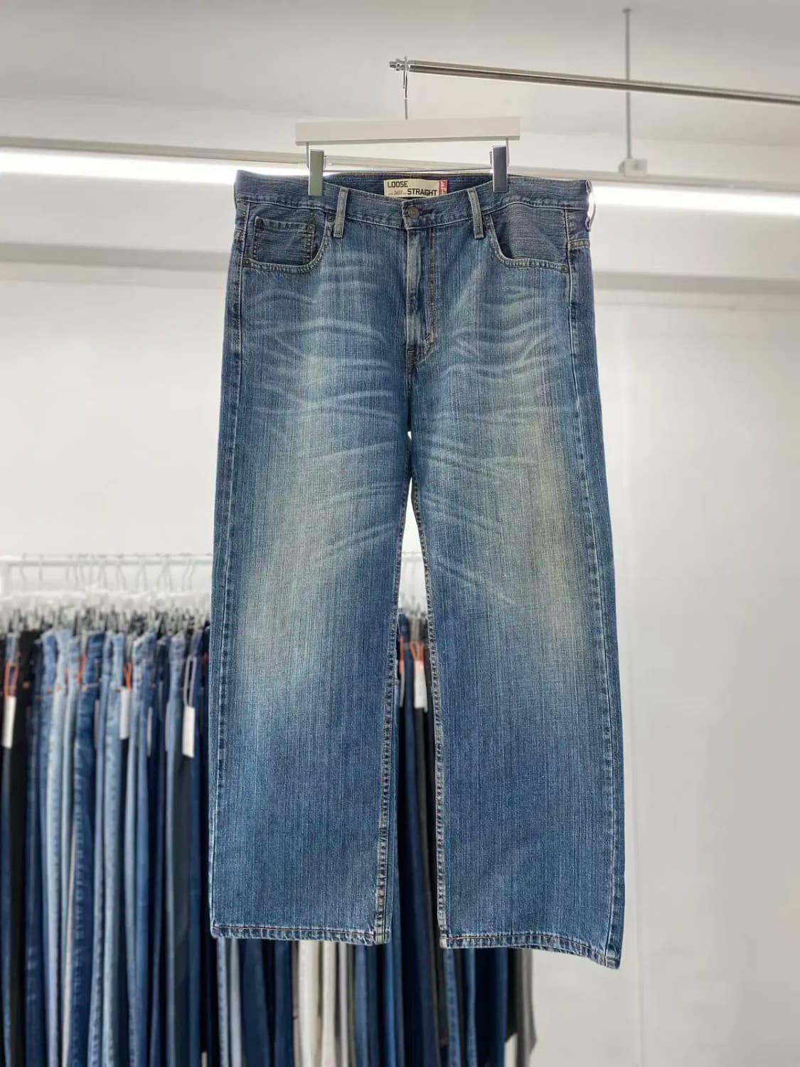 리바이스569 00s 루즈스트레이트 37사이즈 a3820 상품이미지1