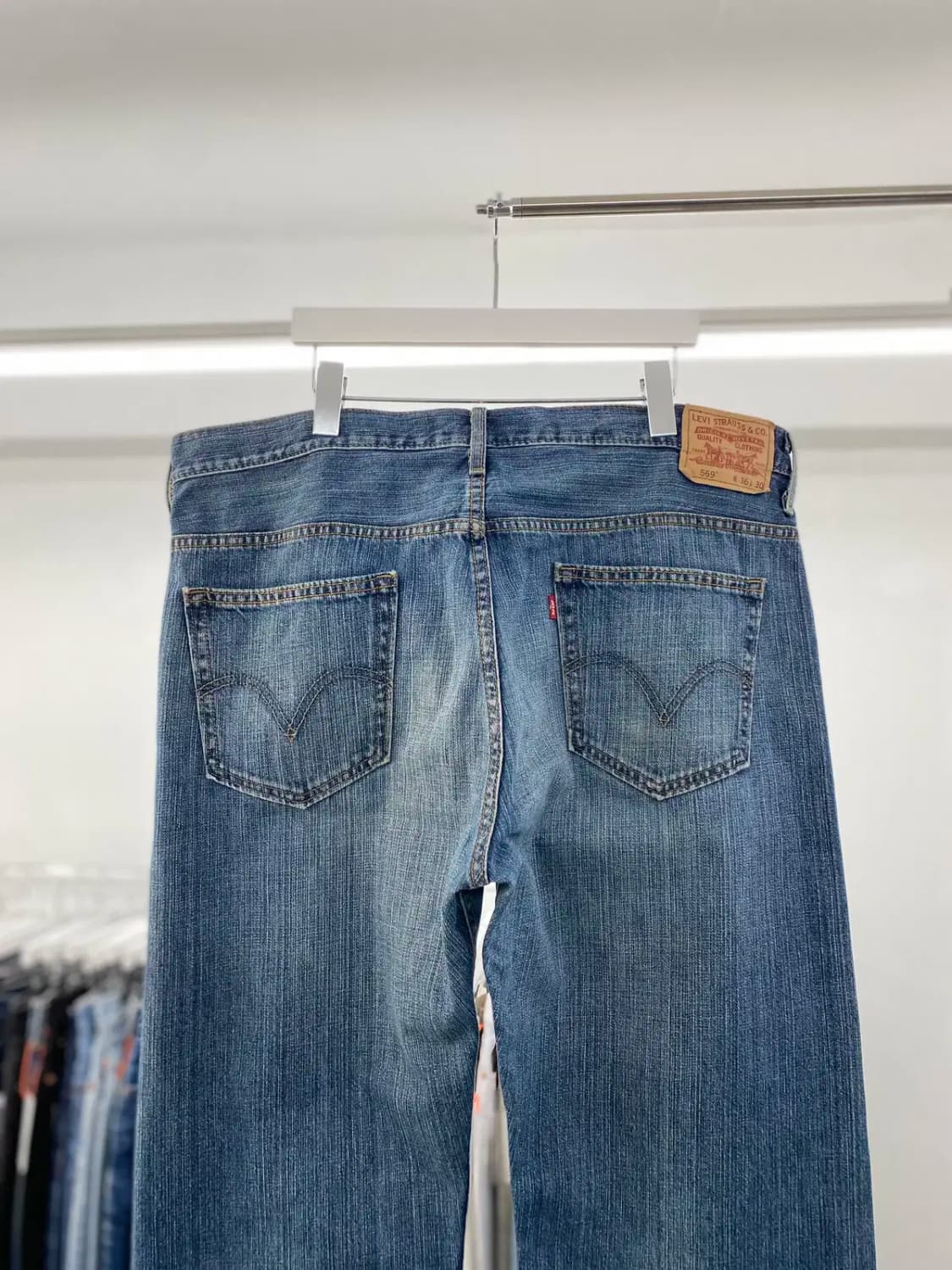 리바이스569 00s 루즈스트레이트 37사이즈 a3820 상품이미지5