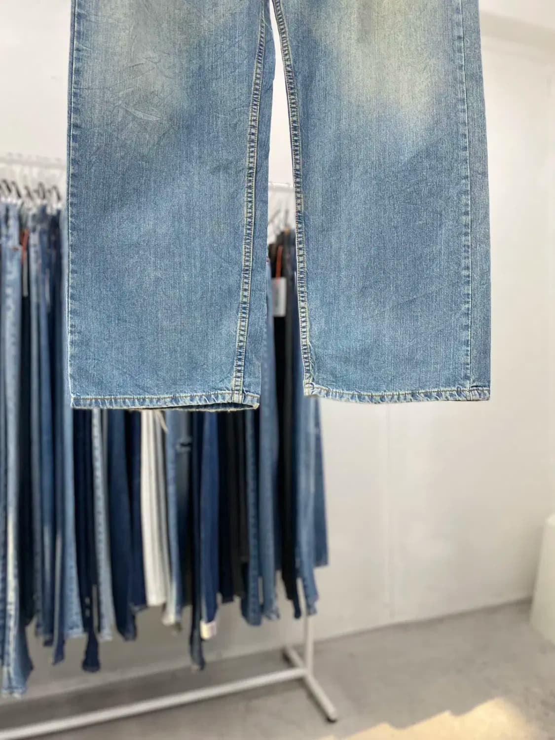 리바이스569 00s 루즈스트레이트 37사이즈 a3845 상품이미지3