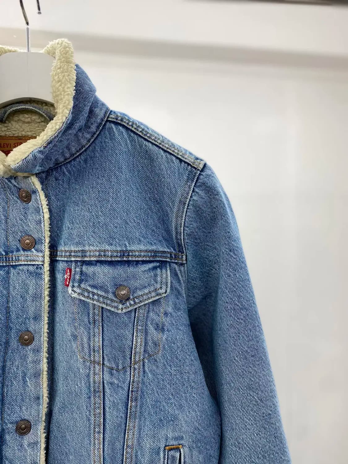 리바이스 쉐르파데님자켓 우먼M사이즈 a3886 상품이미지4