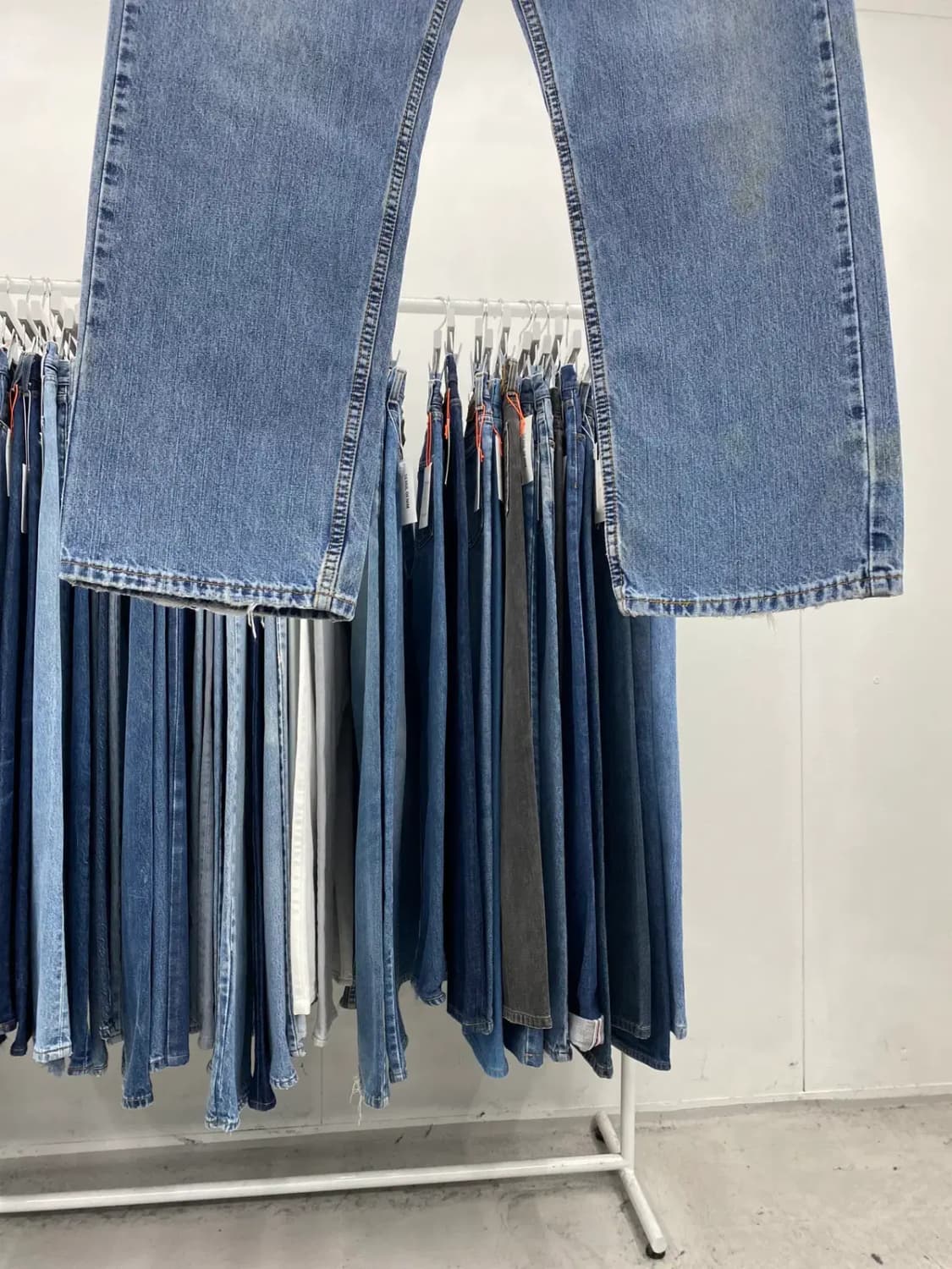 리바이스569 00s 루즈스트레이트 33사이즈 a4008 상품이미지3