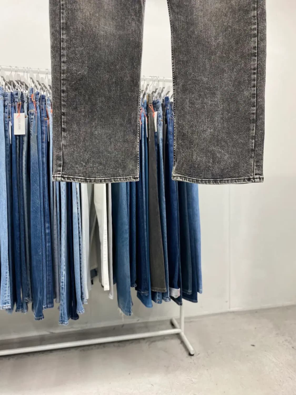 리바이스569 00s 루즈스트레이트 38사이즈 a4026 상품이미지3