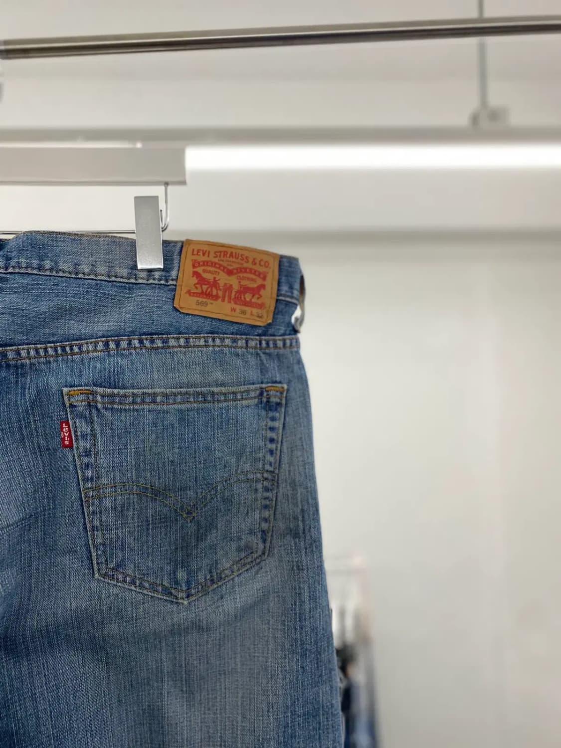 리바이스569 00s 루즈스트레이트 37사이즈 a4048 상품이미지6