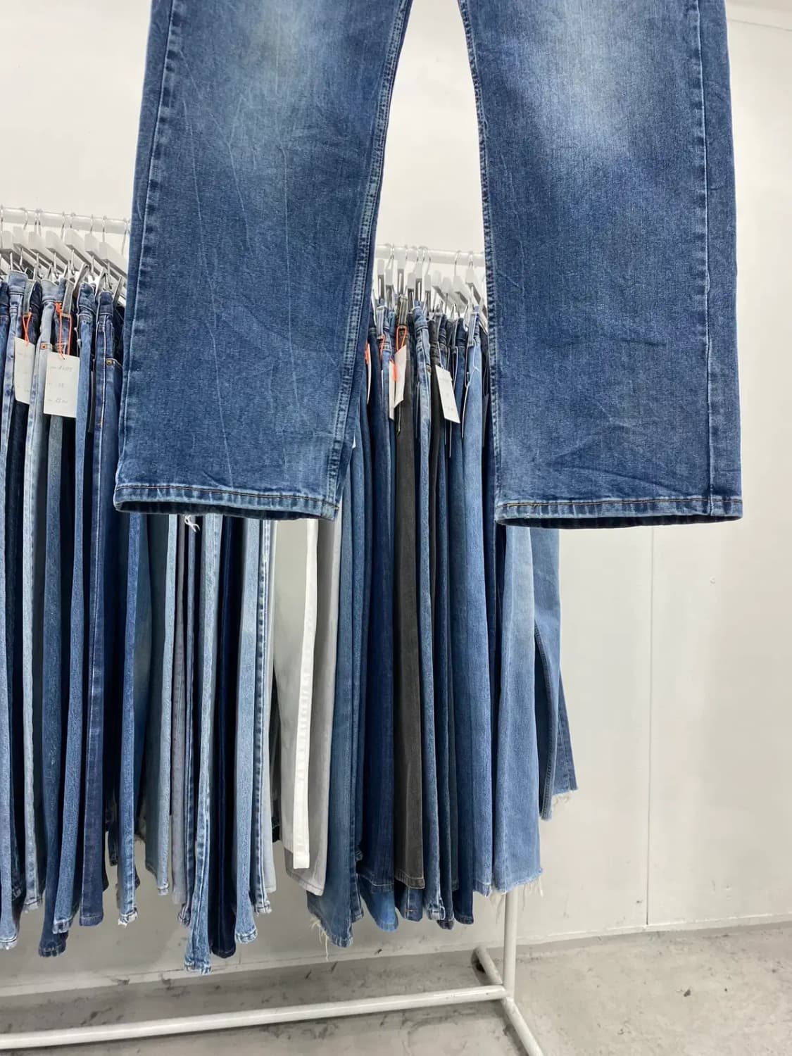 리바이스569 00s 루즈스트레이트 34사이즈 a4058 상품이미지3