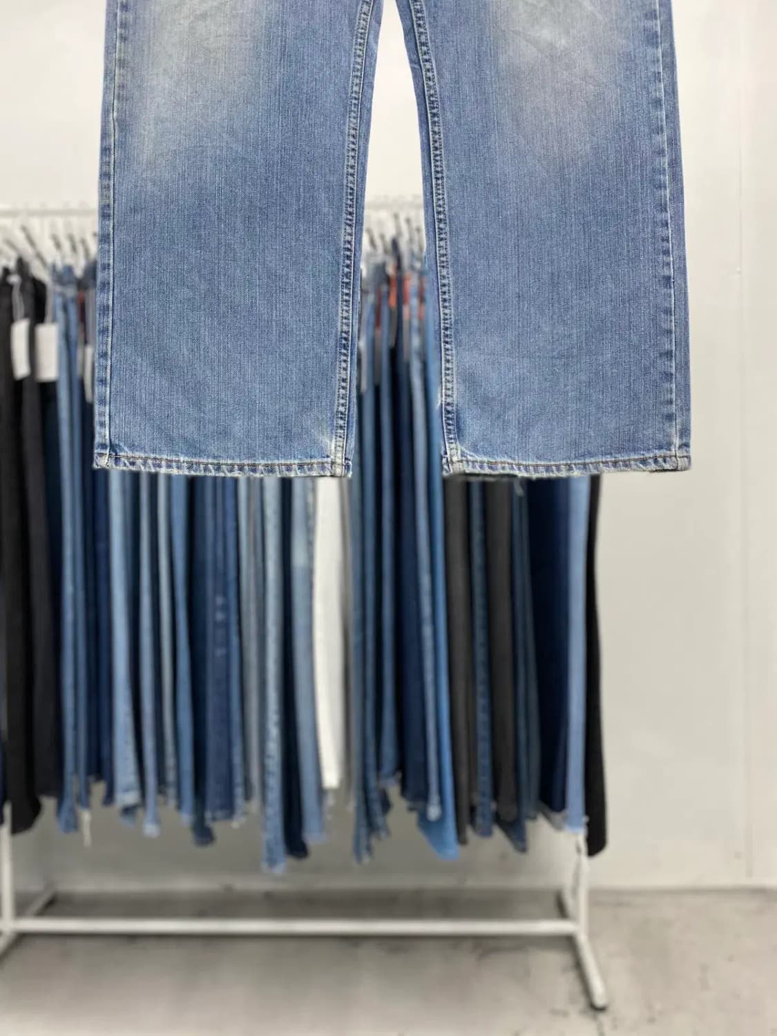 리바이스569 00s 루즈스트레이트 33사이즈 a4076 상품이미지3