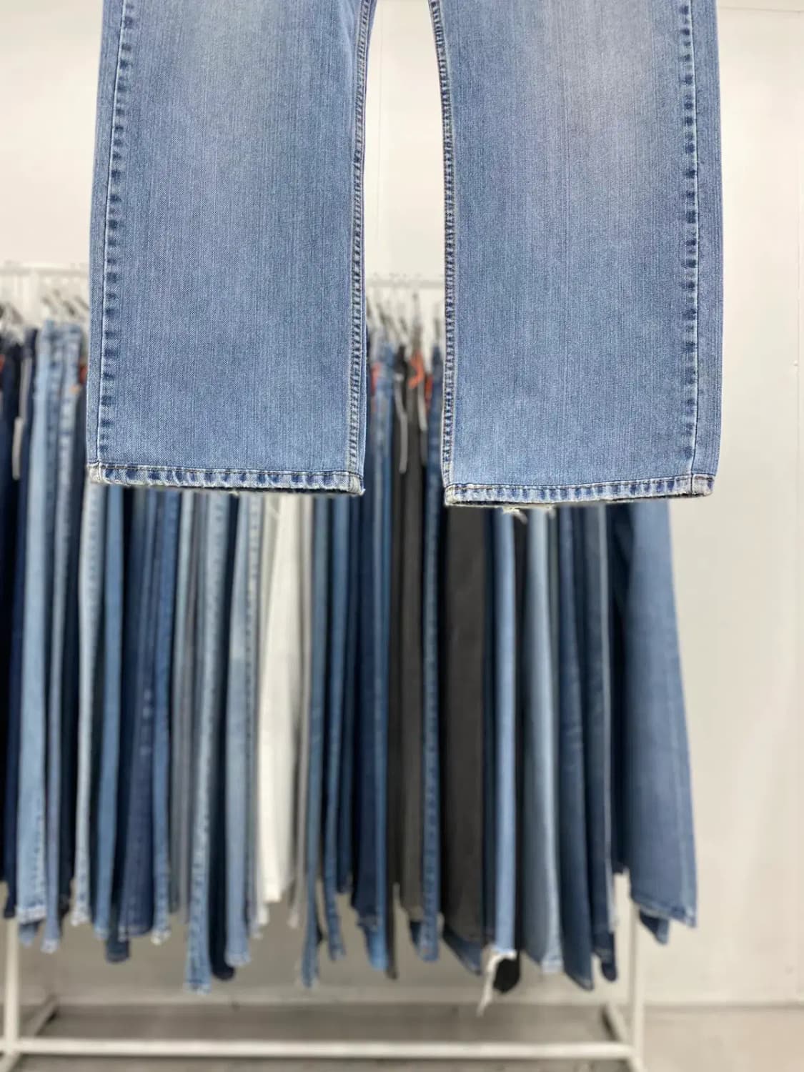 리바이스569 00s 루즈스트레이트 37이즈 a4119 상품이미지3