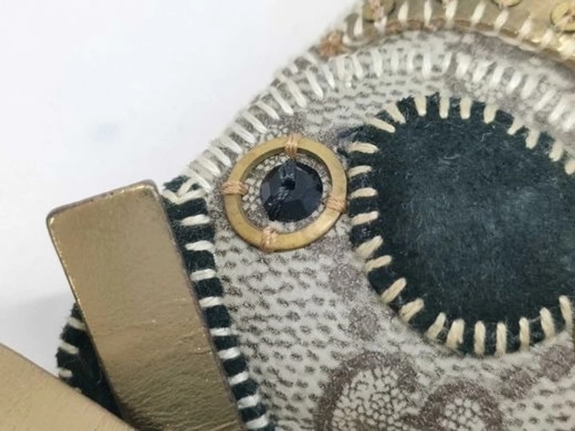 복원 예정] 구찌(GUCCI) 퍼그 가죽 키링 '올리버' 상품이미지8