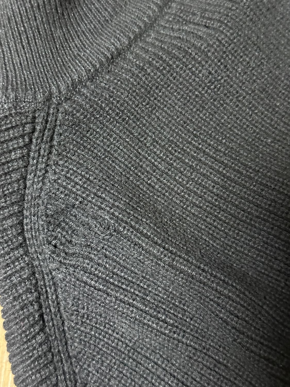 폴로 신형 블랙 니트 집업  상품이미지7