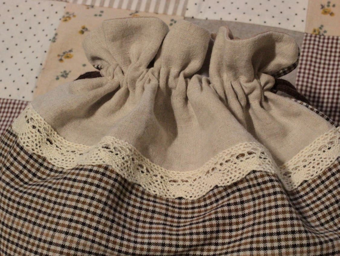 핸드메이드 빈티지 업사이클링 셔링 스트링 파우치 상품이미지3