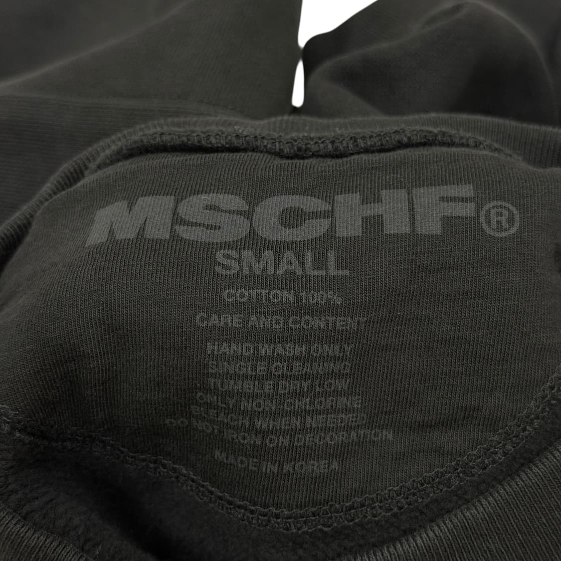 미스치프 크롭 스웻셔츠 맨투맨 블랙 상품이미지4