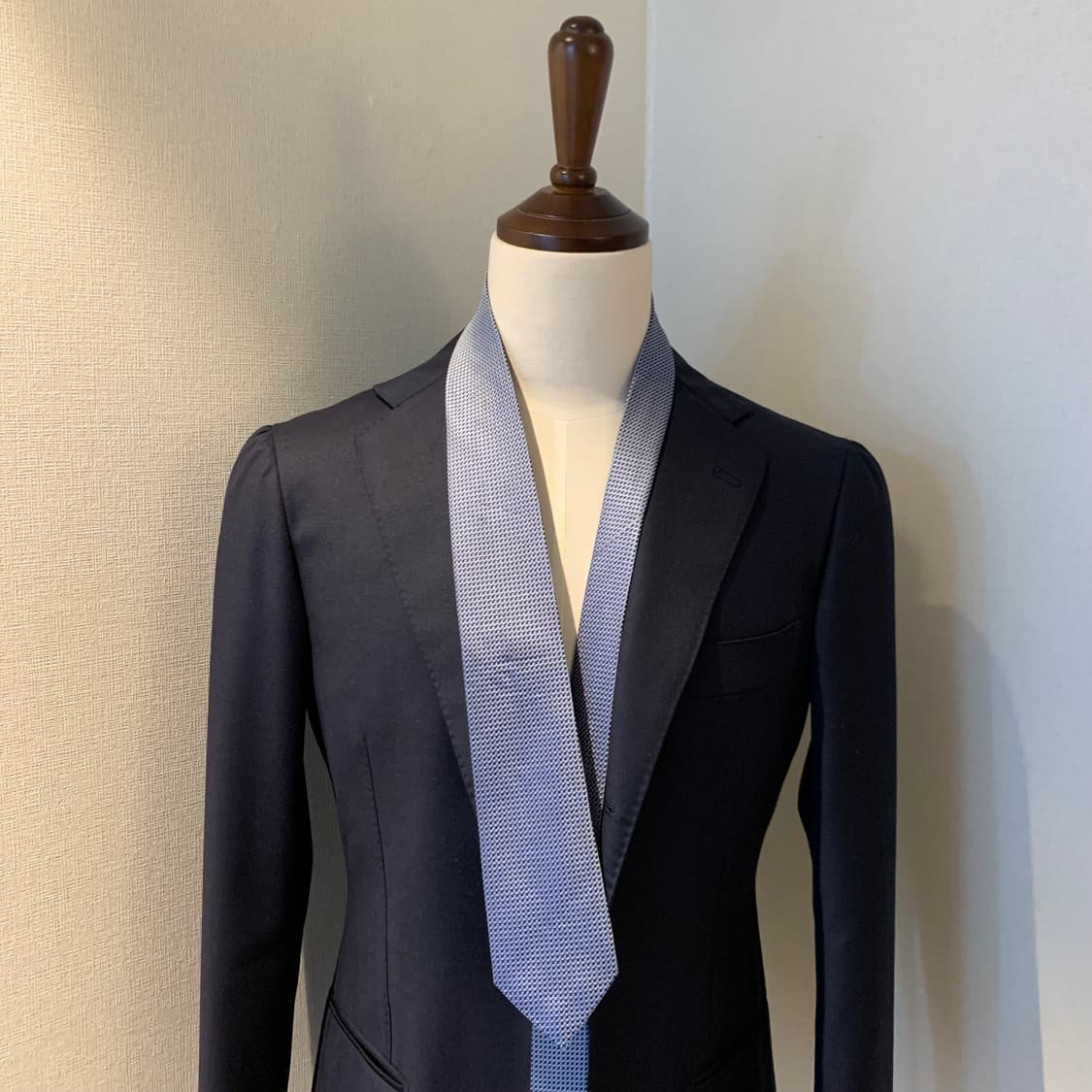 브리오니(Brioni) 명품 슬림넥타이 클래식정장 최상급 7.3cm 상품이미지2