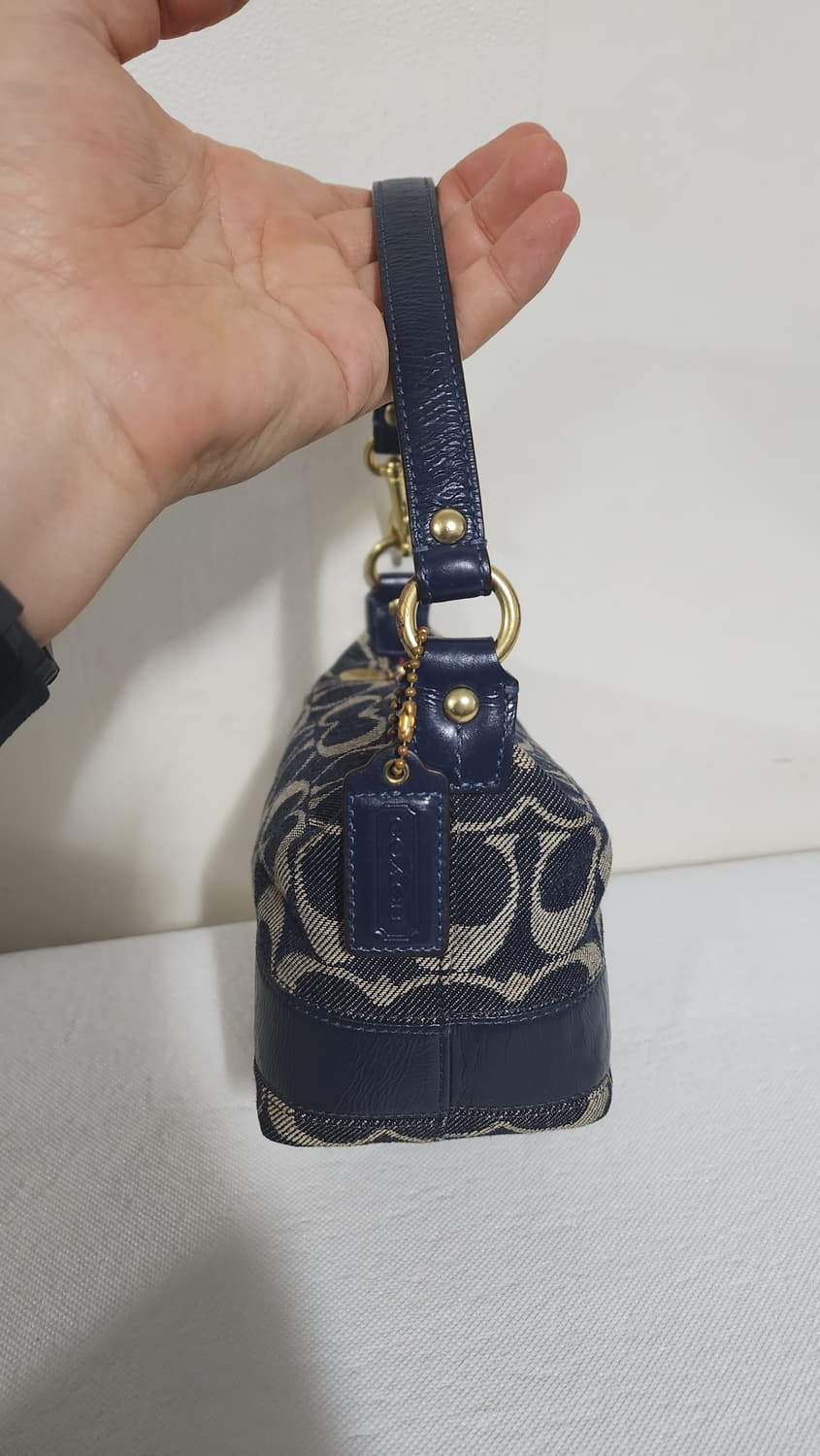 코치 데님 시그니처 미니백 상품이미지7