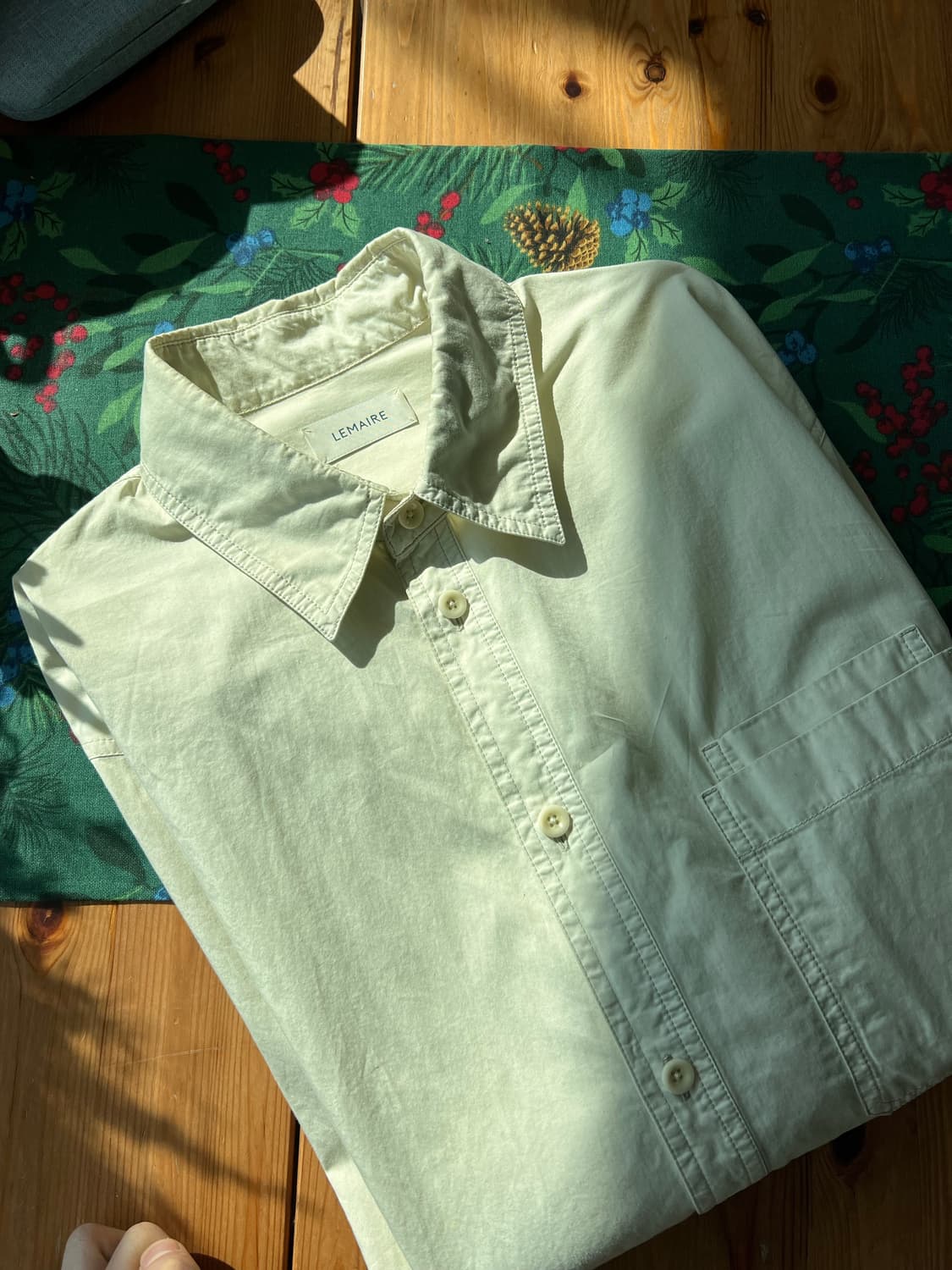 르메르 더블포켓 릴랙스드 워크웨어 셔츠 크림색 상품이미지3